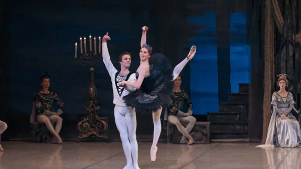 Με ποια παράσταση έρχονται στο Ηρώδειο τα  μπαλέτα Μπολσόι και Μαριίνσκι;